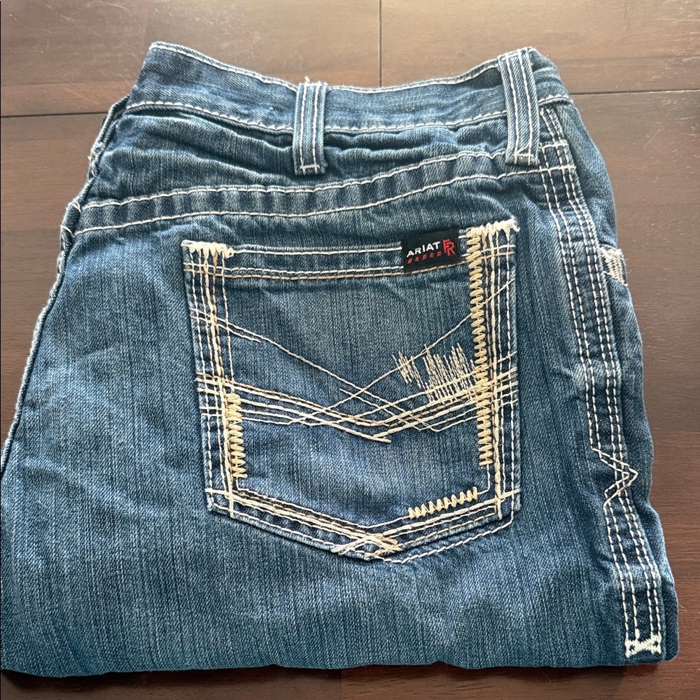 Ariat Indigo Jeans with Cream Stitching